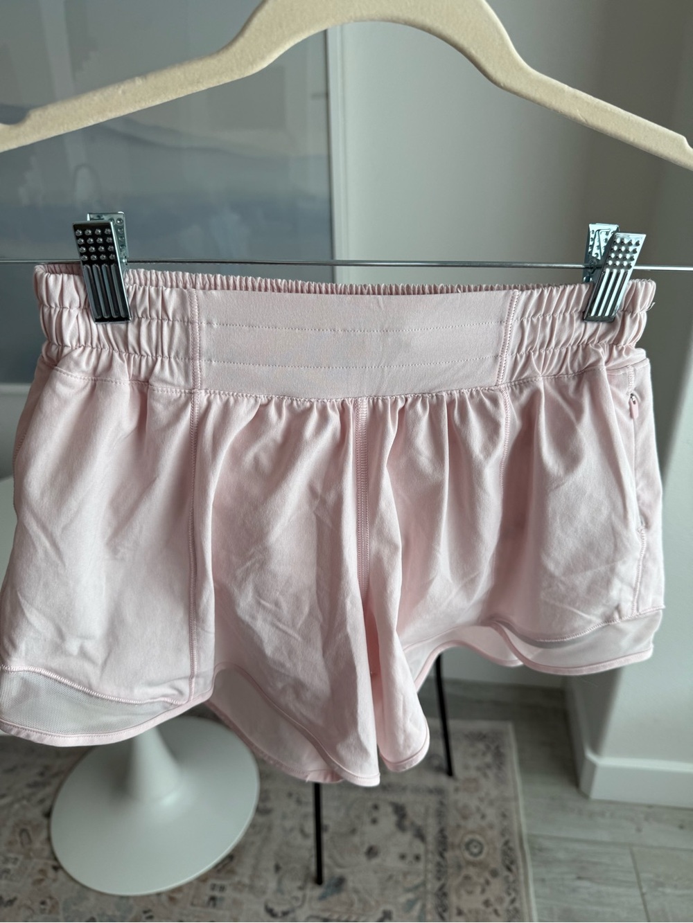 lululemon Hotty Hot Low-Rise Lined Short 4”